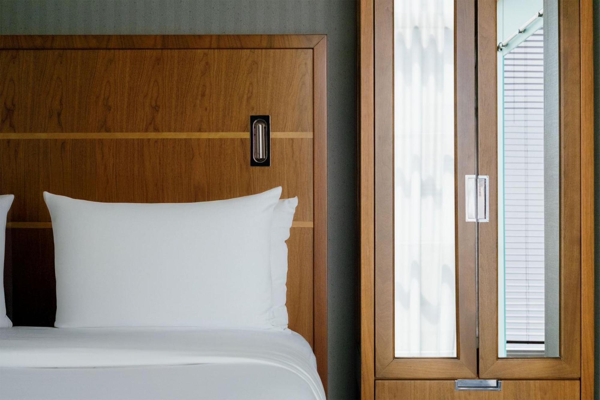 Hotel Crowne Plaza Hy36 Midtown Manhattan By Ihg 4*